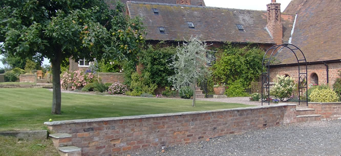 Broxton Hall Gallops - Eight Furlong Gallop for Hire